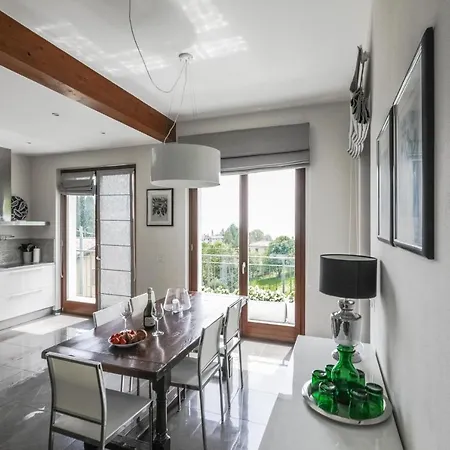 Elena Semesterbostad