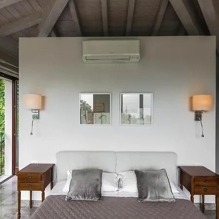 Semesterbostad Elena