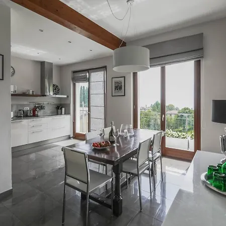 Elena Semesterbostad *