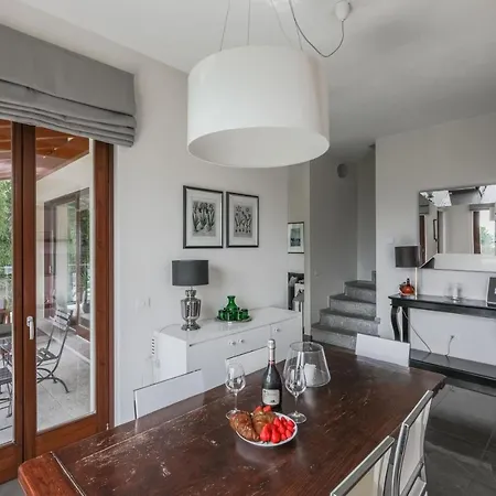 Elena Semesterbostad Menaggio